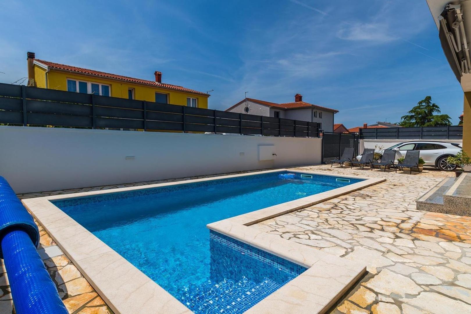 Sunce Villa